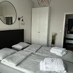 Lts Rent Luxury & Comfortable Lakowa *