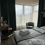 Lts Rent Luxury & Comfortable Lakowa *